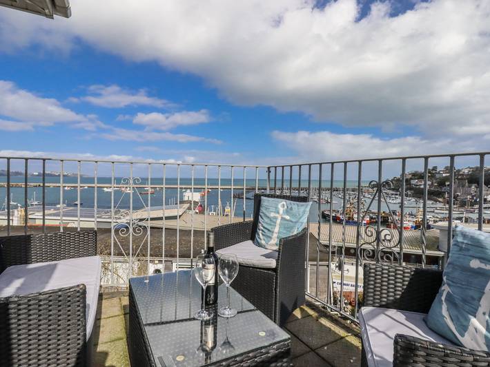 Holiday home for 4 people, with garden, with pets in Brixham