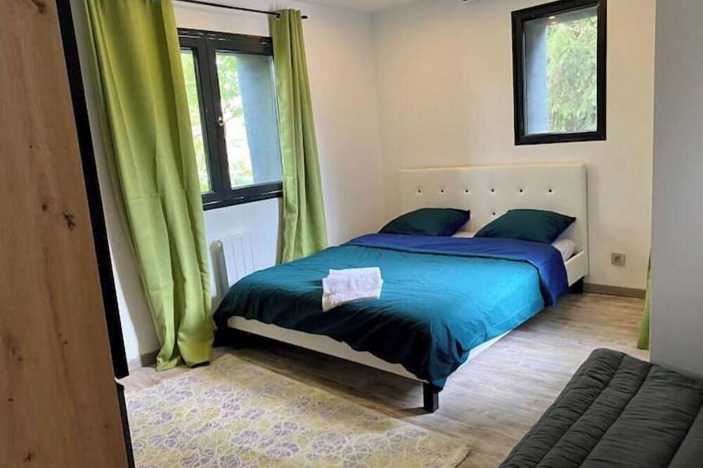 Agréable Maison Avec Poêle à Granules et Clim in Montmorency, Val-d'Oise