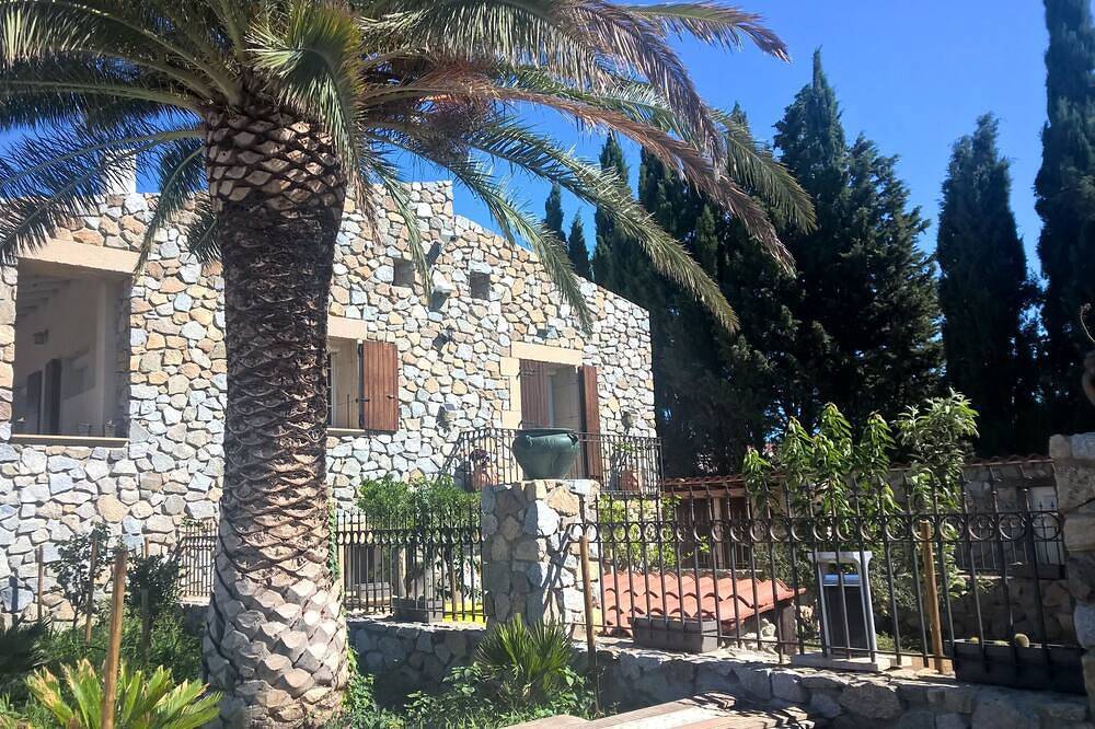 Domaine Laviaregia à 5 min du centre ville historique : Mas Venezia in Perpignan, Côte méditerranéenne (France)