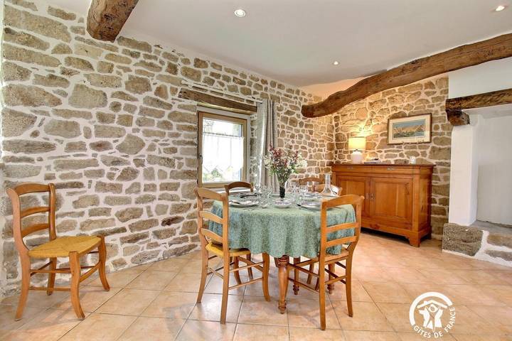 Gîte pour 5 personnes, avec jardin et terrasse à Plouhinec (Morbihan) - 3