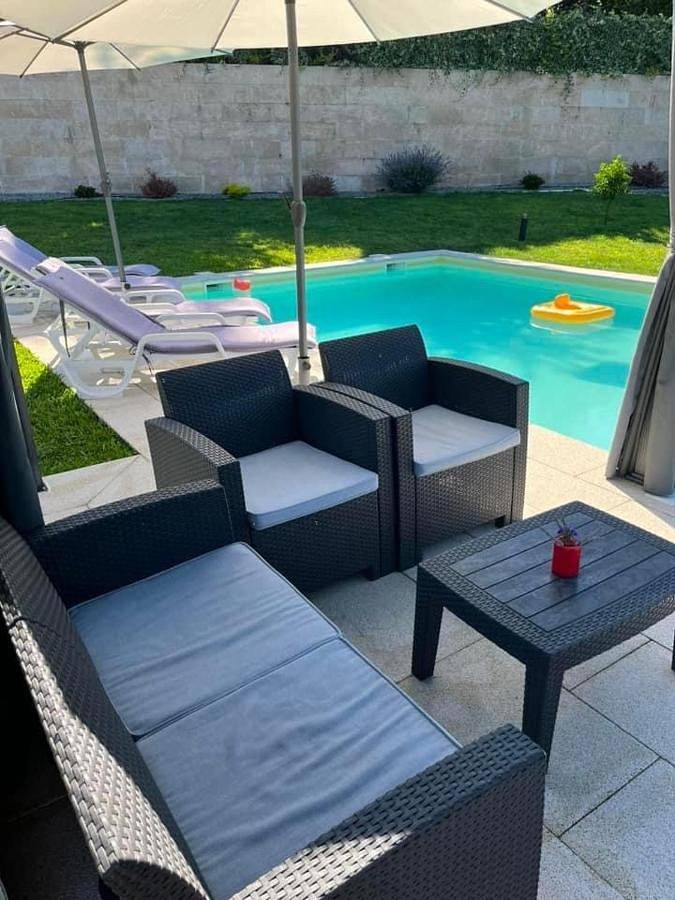 Location de vacances pour 11 personnes, avec bassin pour enfant et jardin ainsi que vue et piscine dans Cabeceiras de Basto - 4