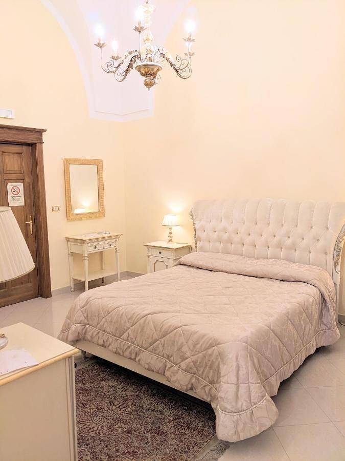 Location de vacances pour 3 personnes, avec jardin ainsi que vue et terrasse à Torre Santa Susanna - 3