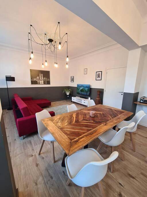Gîte pour 4 personnes, avec Balcon ainsi que Terrasse et Vue dans Heusy
