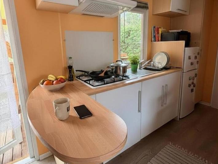 Location de vacances pour 6 personnes, avec vue et jardin ainsi que bassin pour enfant et piscine à Reynès - 4