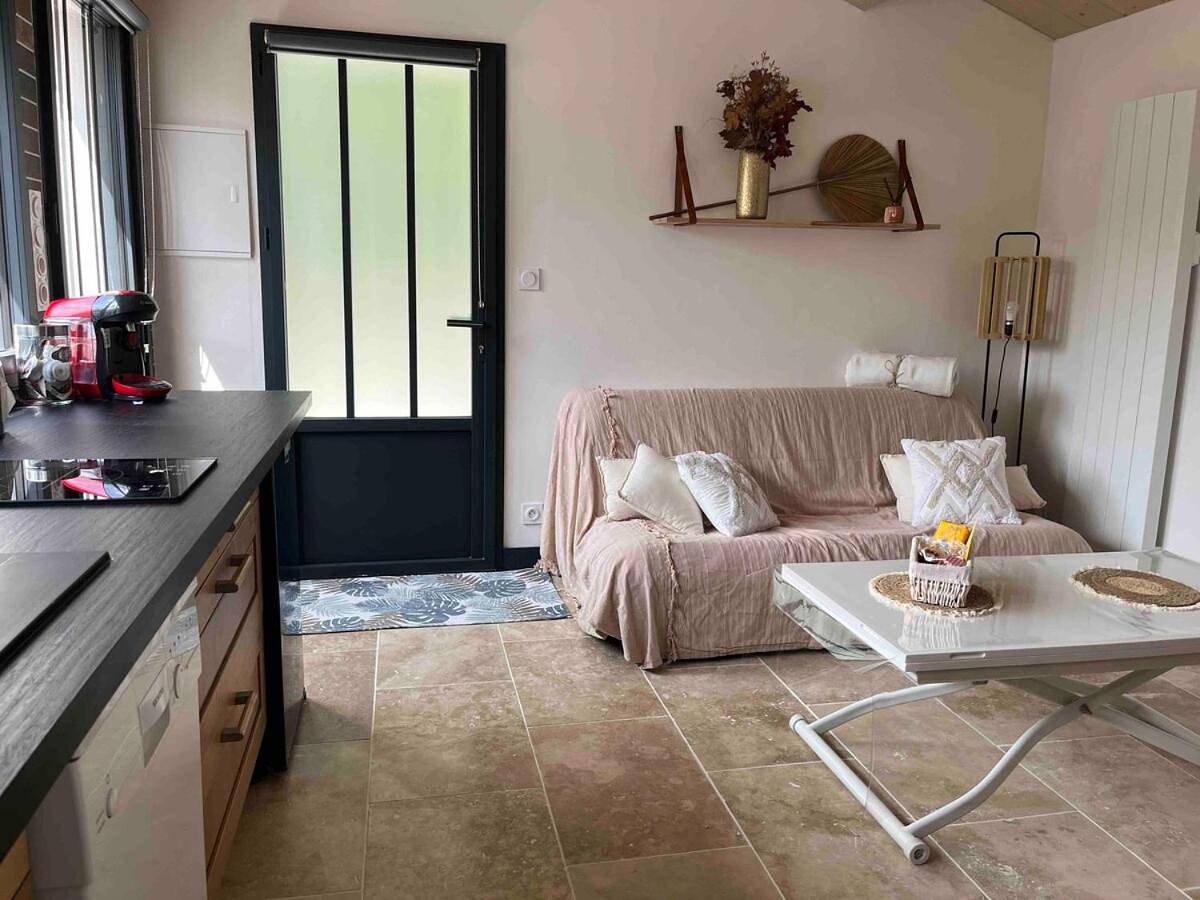Appartement entier, One-Bedroom Apartment in Puilboreau, Région de La Rochelle