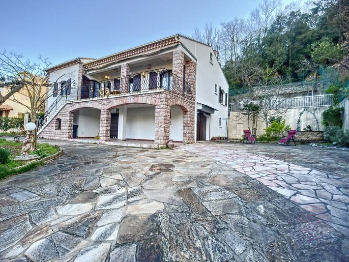 Casa de vacaciones para 6 personas, con terraza y jardín - 1