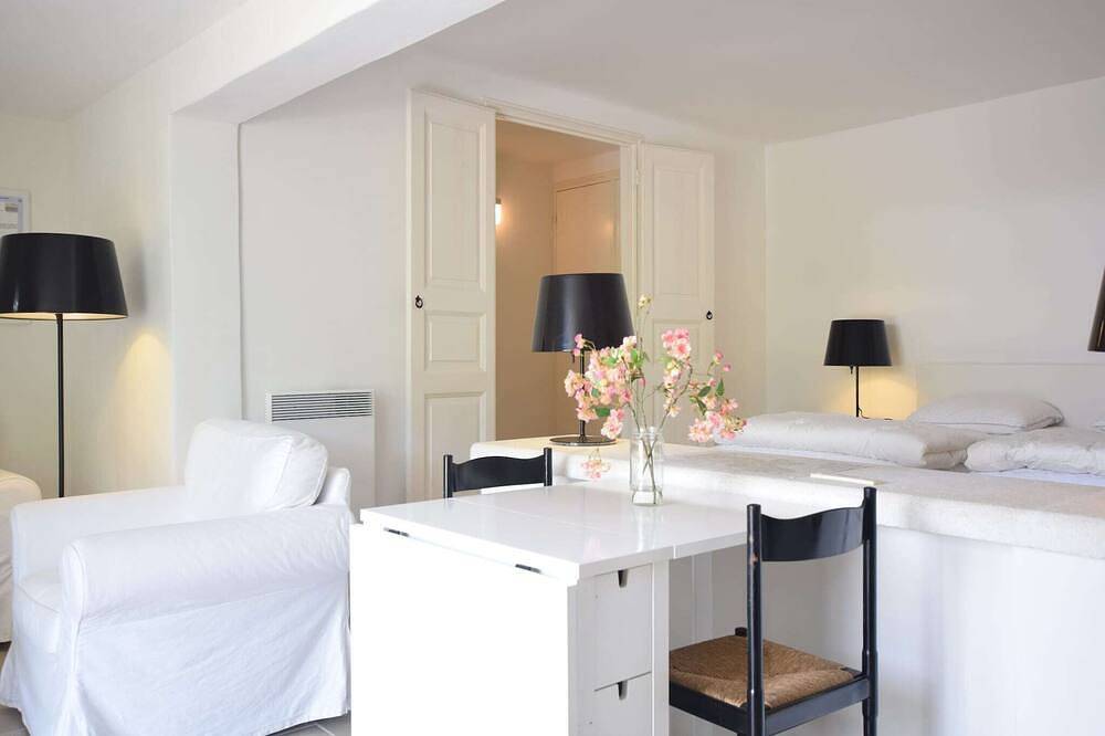 Ganze Wohnung, Modern Terrace Stay Montbrun in Montbrun-les-Bains, Nyons und Umgebung
