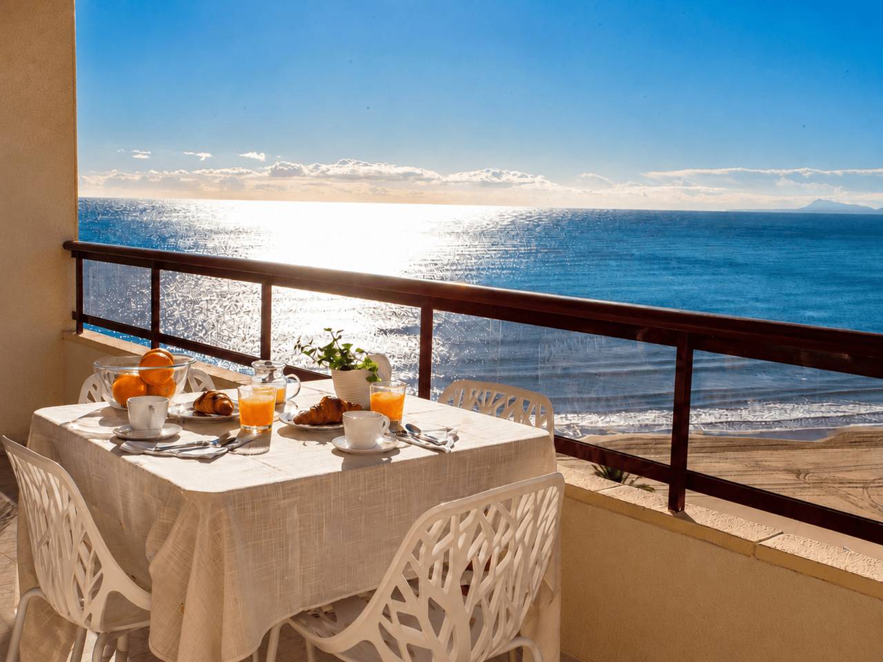 Appartement entier, Appartement de vacances pour 4 personnes avec vue sur l’océan in Platja de Sant Antoni (Cullera), Cullera