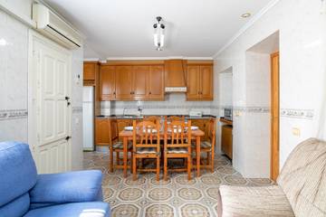 Holiday Rental for 8 People in Alicante, Costa Blanca, Photo 3