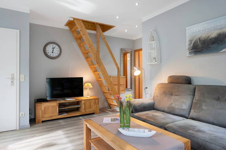 Ganze Wohnung, Apartment 'Haus Küstenheide mit Balkon' mit WLAN und Balkon in Berensch, Cuxhaven