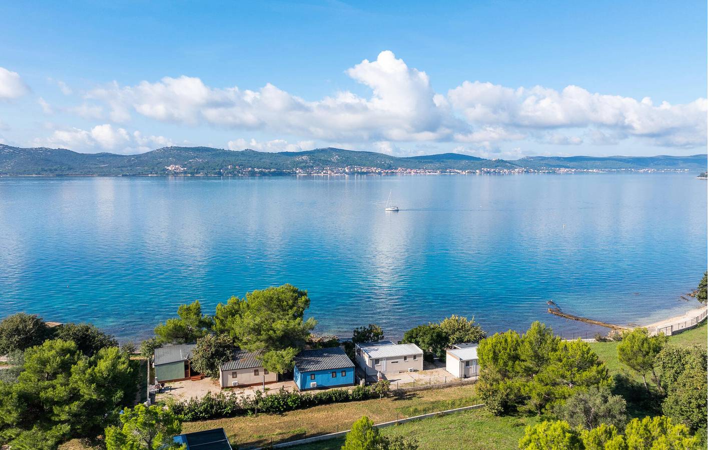 Gemütliche Ferienwohnung in Strandnähe mit WLAN, Klimaanlage und kostenlosen Parkplätzen in Biograd na Moru, Zadar