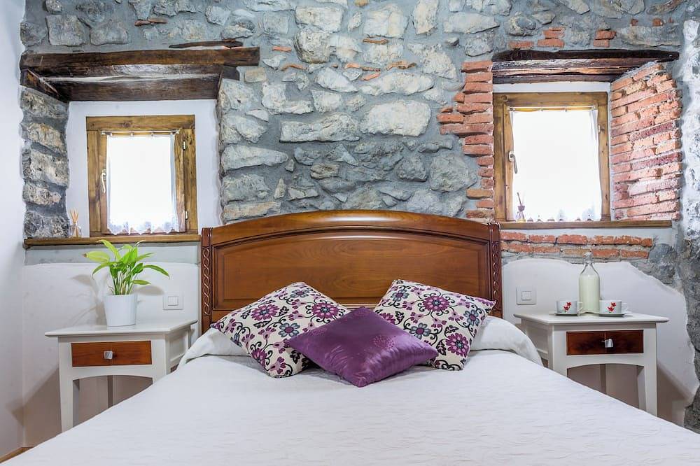 Entire apartment, Apartment in a rural setting near the beach of Laredo 1 in Ampuero, Cantabrian Coast