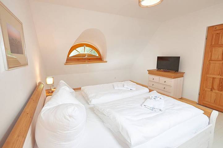 Bauernhof für 4 Personen, mit Sauna und Terrasse in Sellin - 2