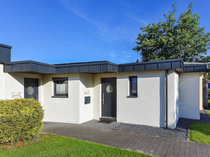 Ferienwohnung für 4 Personen, mit Whirlpool und Terrasse sowie Garten und Sauna in Bensersiel - 2