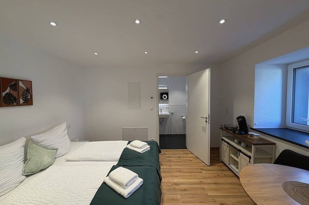 Ganze Wohnung, Compact Studio 14 Min Legoland Burgau | Smart Lock + Wlan in Burgau, Bayerisch Schwaben