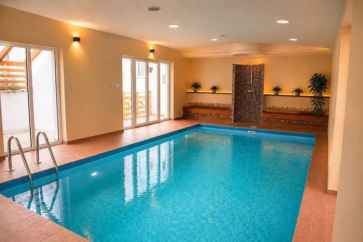 Villa für 12 Personen, mit Sauna und Garten sowie Whirlpool - 1