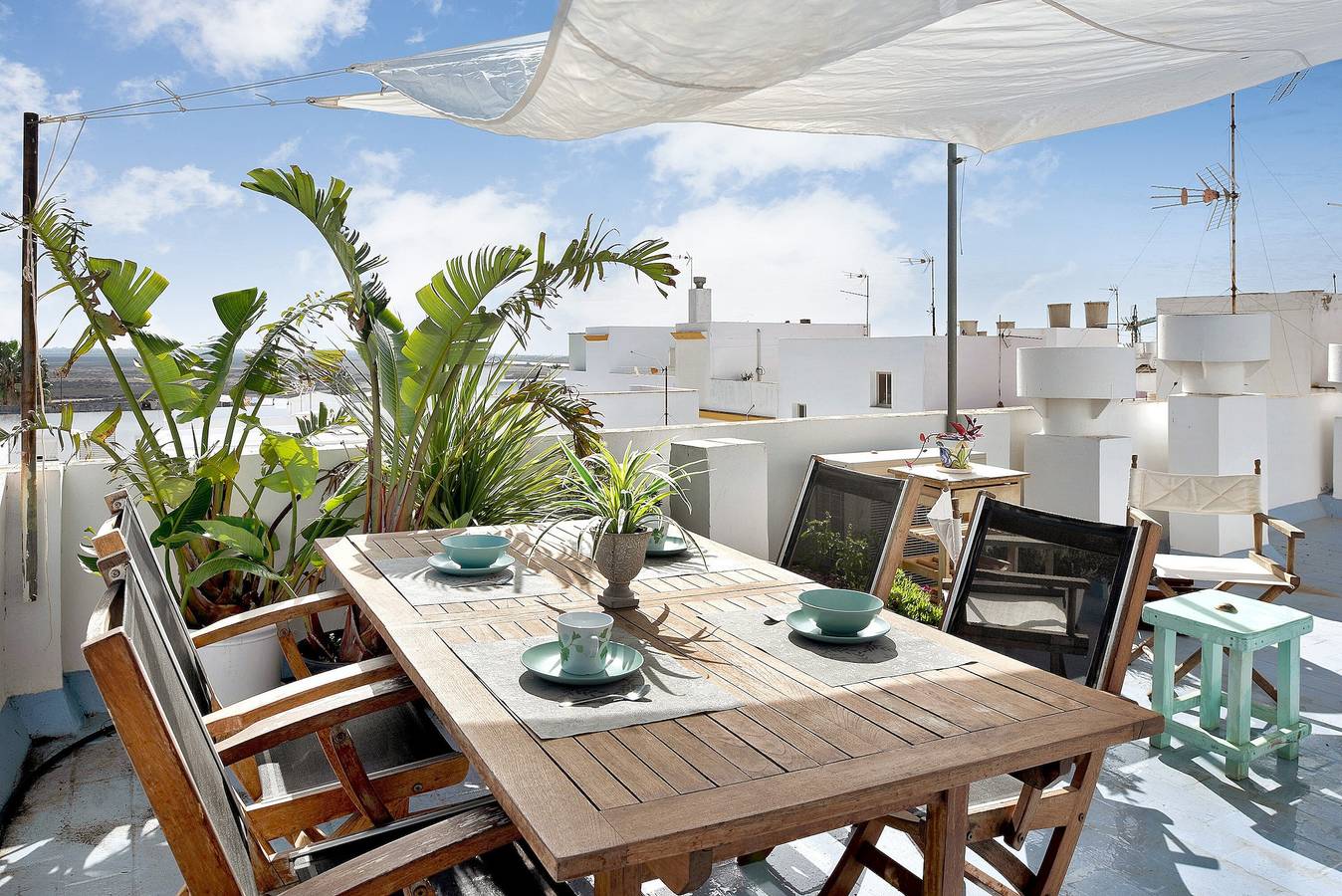 Entire apartment, Holiday Apartment "Aba Dalí Golden" with Sea View, Shared Terrace & Wi-Fi in Conil de la Frontera, Costa de la Luz