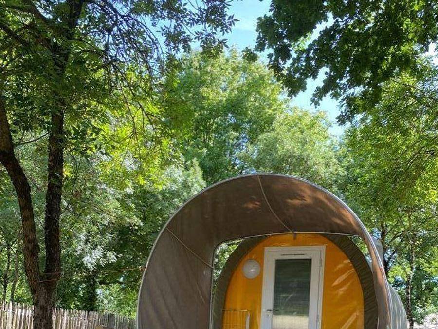 Camping Les Rives de Grand Lieu - Alojamiento 2 personas - Coco Sweet - 1 habitación - Sin instalaciones sanitarias in Saint-Philbert-de-Grand-Lieu, Nantes region