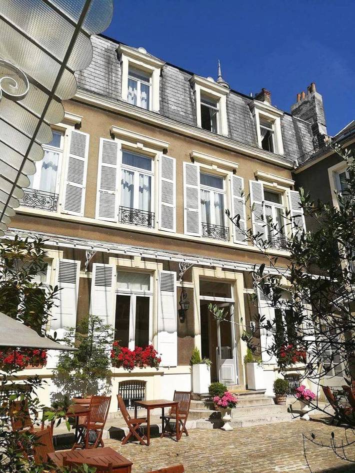 Chambre d’hôte pour 2 personnes, avec Terrasse ainsi que Jardin et Vue à Boulogne-sur-Mer
