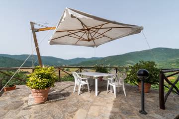 Agriturismo per 24 Persone in Lisciano Niccone, Perugia e dintorni, Foto 3