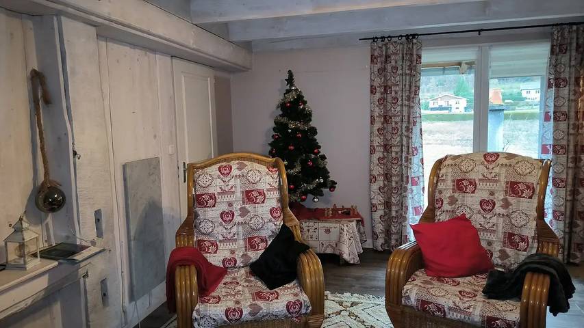 Location de vacances pour 9 personnes, avec terrasse et jardin dans Jussarupt - 4