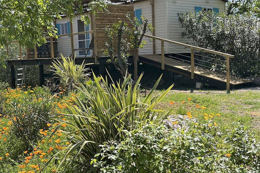 Bungalow Bleu in Roquebrune-sur-Argens, Draguignan Region