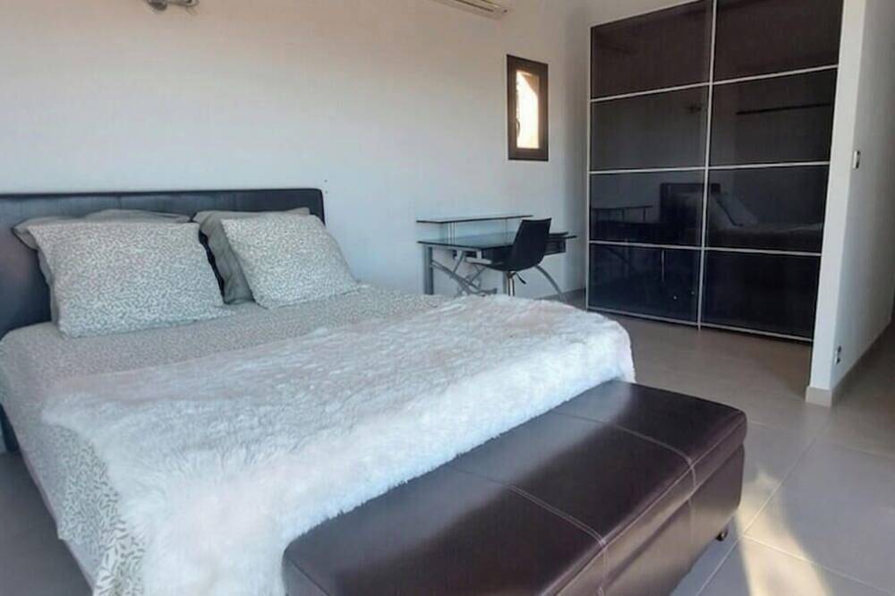 Villa with contemporary flair in Ollioules, Mittelmeerküste (Frankreich)