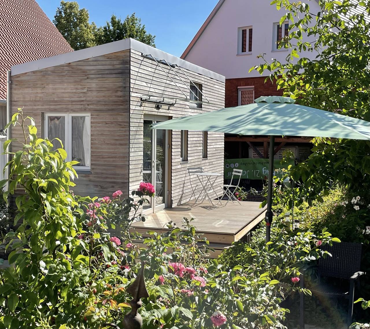 Ganze Ferienwohnung, Tiny Home 'Friedlinde' mit gemeinsamer Terrasse, gemeinsamem Garten und Wlan in Bad Urach, Neckar-Alb