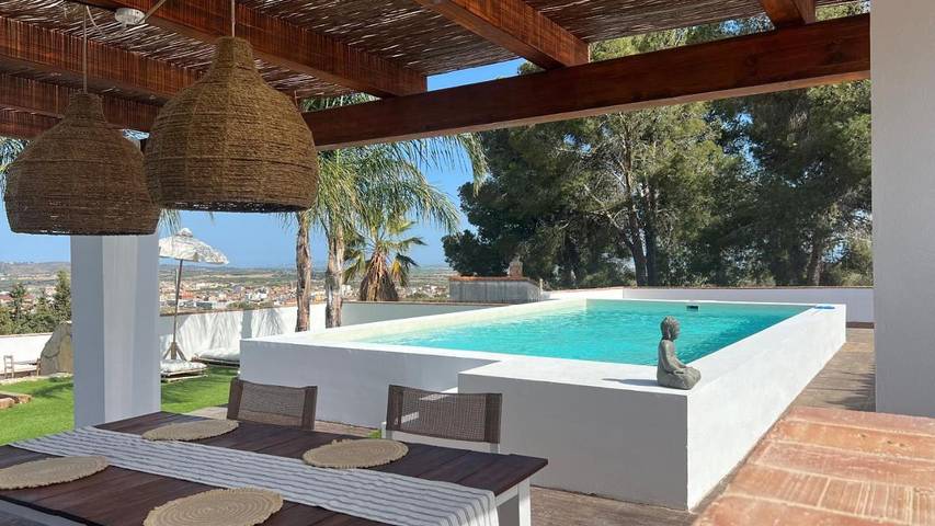 Chalet para 10 personas, con jardín además de piscina y vistas, Se admiten mascotas en Ribera Alta (Valencia) - 2