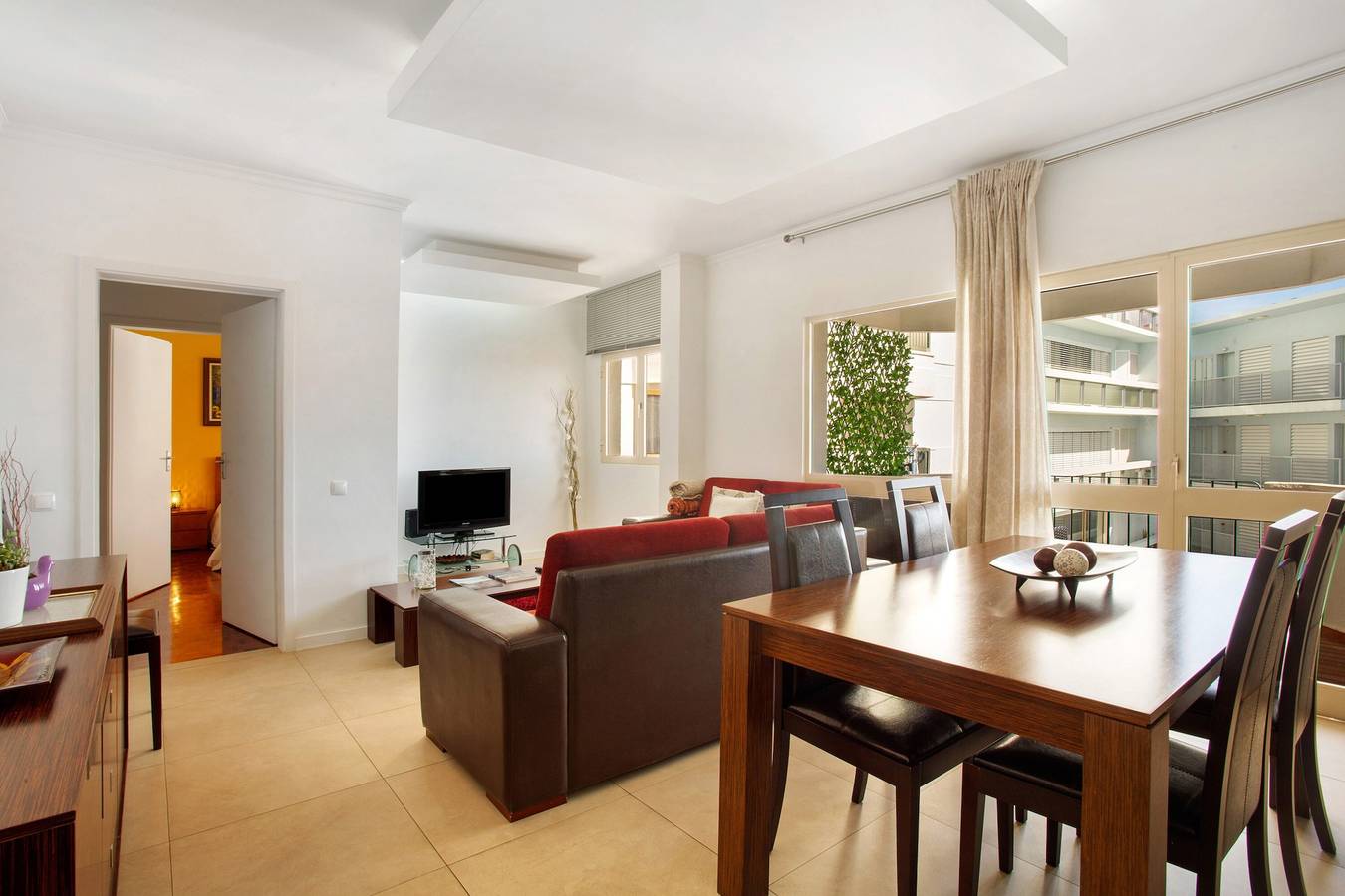 Ganze Wohnung, Apartment 'Funchal Centre Bliss - Soulful Stays' mit Meerblick, Gemeinschaftsterrasse und Wlan in Funchal (Santa Maria Maior), Madeira
