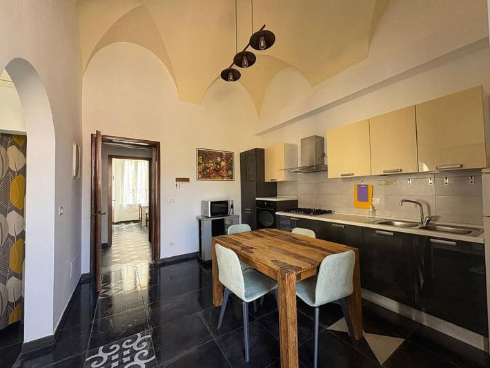 Ferienwohnung für 2 Personen, mit Balkon und Terrasse sowie Ausblick in Laigueglia