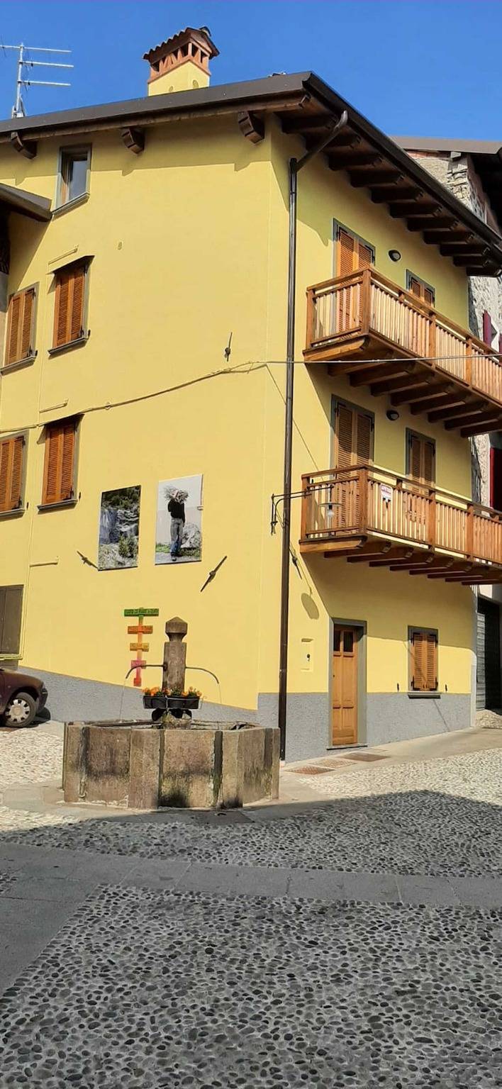 Appartamento intero, Appartamento per vacanze 'Altopiano del Sole' con balcone e vista sulle montagne in Lozio, Prealpi Bergamasche Orientali