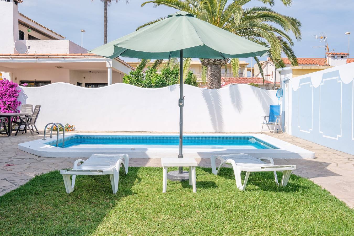 Ferienhaus 'Marblau 1' nahe Strand mit Pool und Wlan in Zona Triador, Vinaròs