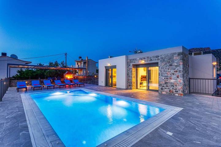 Villa pour 6 personnes, avec terrasse et jardin