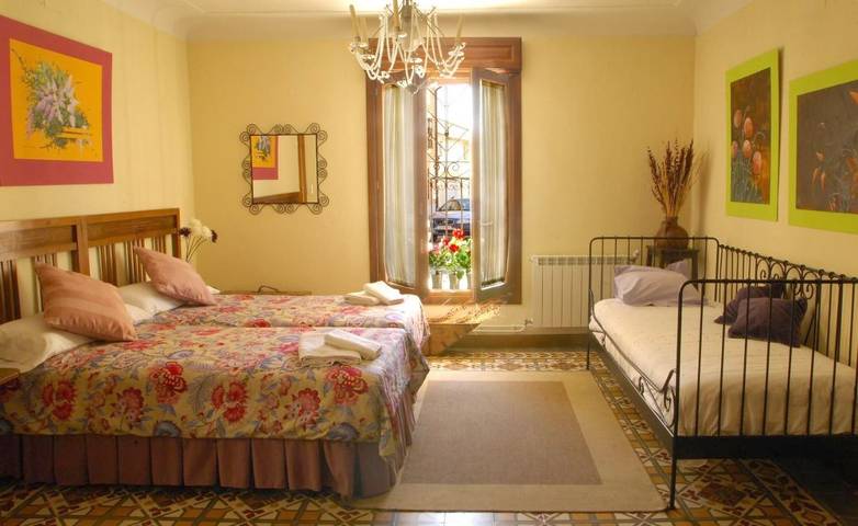 Casa rural para 2 personas, con jardín y vistas, Se admiten mascotas en La Moraña