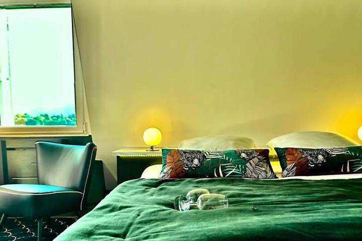 Gîte pour 2 personnes, avec vue sur le lac et vue dans Casino Grand Cercle - 3