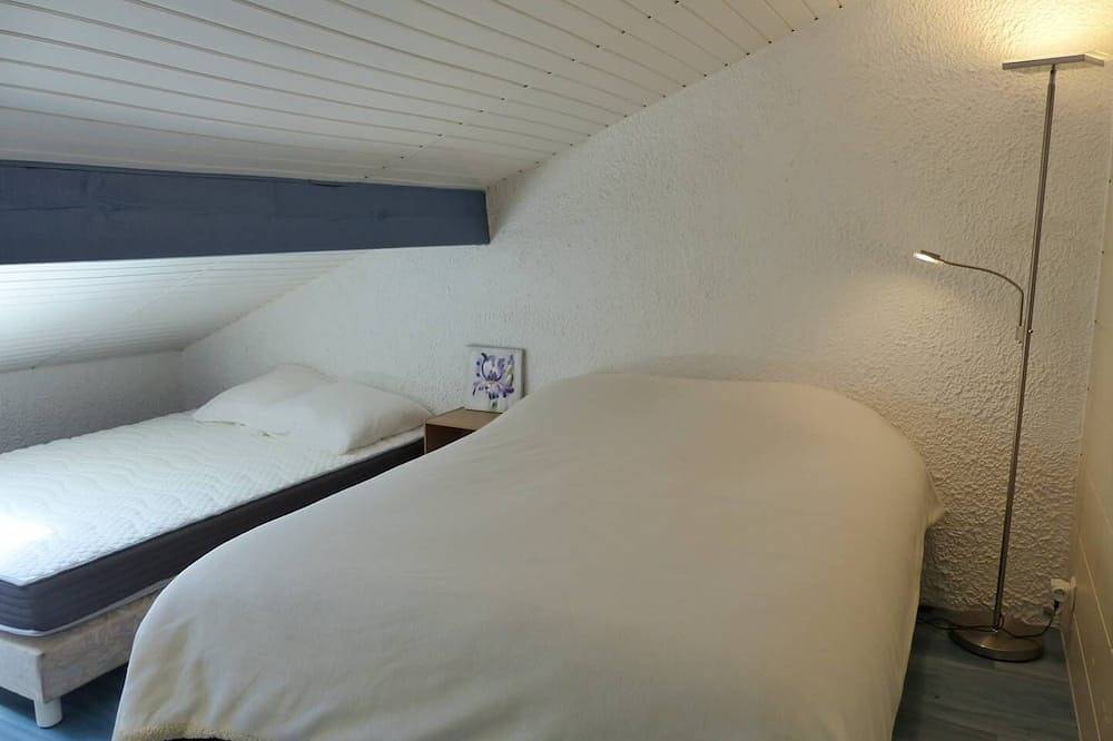 Appartement entier, Résidence Les Dunes. Entre lac et océan, villa patio pour 5 personnes avec grande terrasse en bois in Lac d'Hossegor, Hossegor