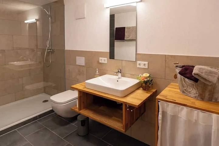 Ferienwohnung für 2 Personen, mit Terrasse in Aying