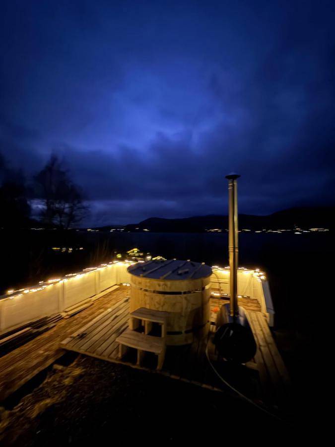 Ferienhaus für 6 Personen, mit Balkon und Whirlpool in Eide