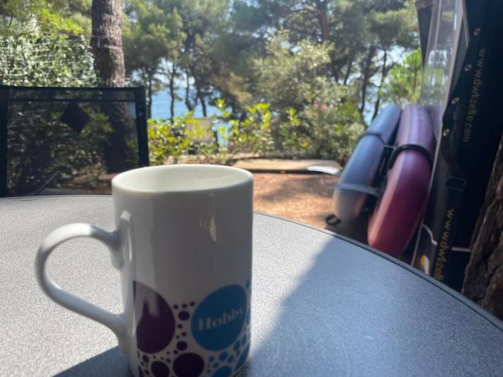 Camping pour 4 personnes, avec Balcon et Terrasse ainsi que Jardin et Bassin pour enfant à Pakoštane
