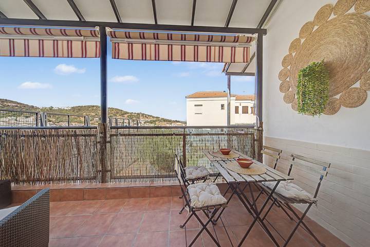 Hel lägenhet, Apartment 'Casa Vista Alegre' with Shared Pool, Wi-Fi and Air Conditioning in El Castillo de las Guardas, Sevilla Provins