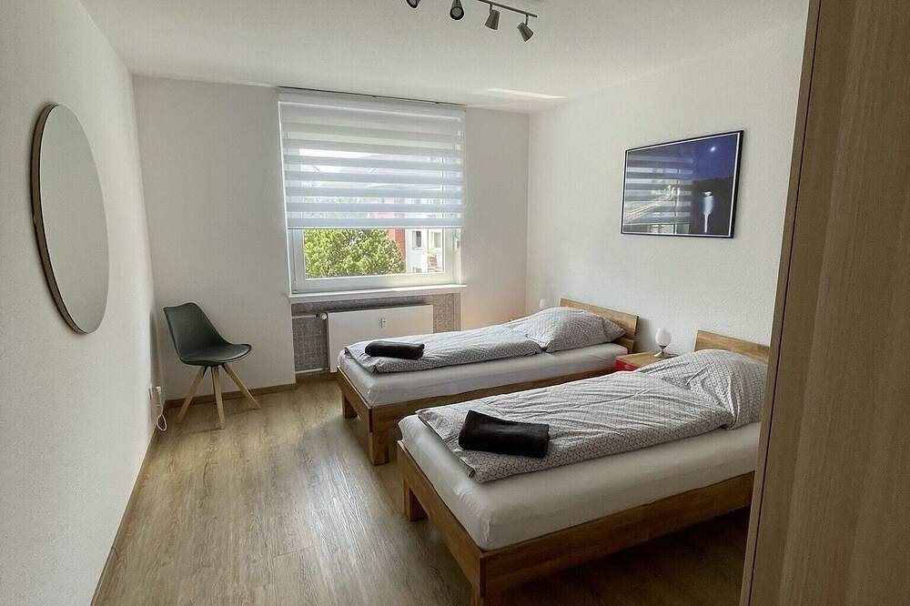 Ganze Wohnung, Ferienwohnung in Solingen der Klingenstadt  mit Weltruf in ruhiger Lage in Solingen, Bergisches Land