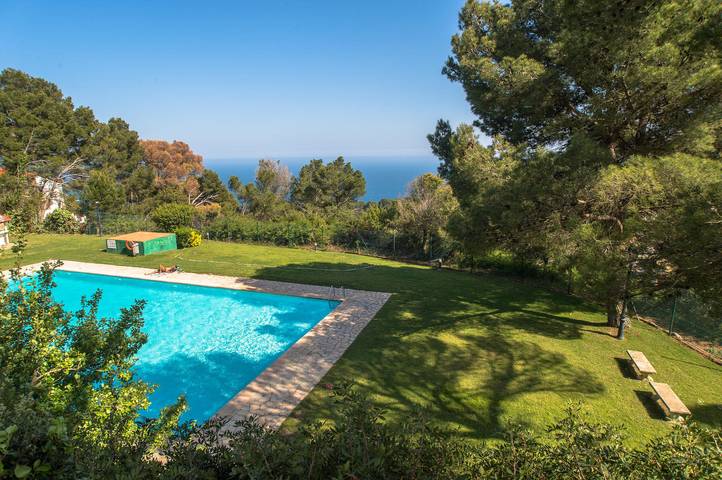 Apartment in Sa Tuna with views