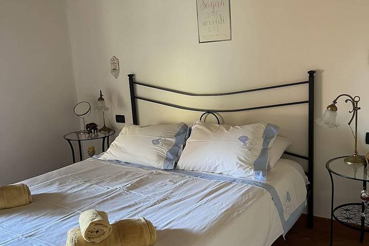 Casa Boru – ein wunderschönes, komplett renoviertes, geräumiges Haus mit fantastischer Aussicht in Calice al Cornoviglio, Naturpark Montemarcello-Magra-Vara