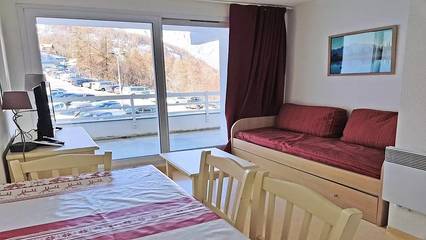 Gîte pour 4 personnes, avec vue et terrasse à Puy-Saint-Vincent