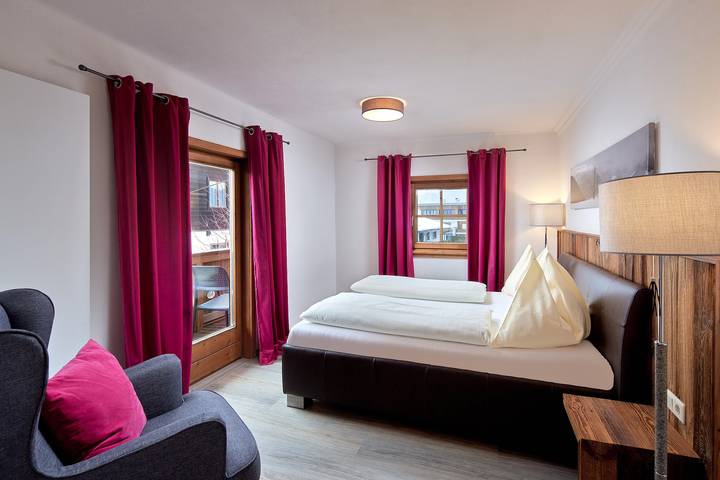 Pension für 4 Personen, mit Balkon und Terrasse sowie Garten und Sauna in Kaprun