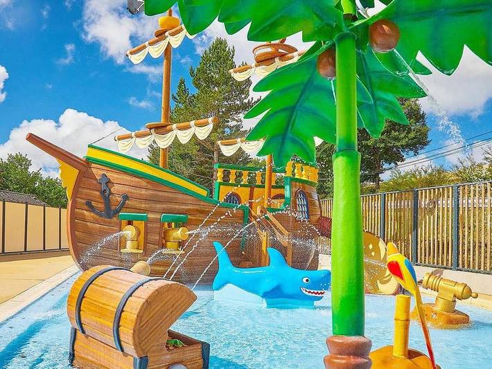 Camping Les Terrasses du Lac  - Mobilheim 7 personen - 3 Zimmer 6/7 Plätze Clim in Pont-de-Salars, Aveyron