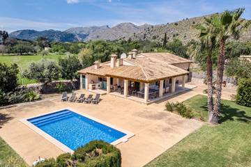Villa in Pollença, Serra de Tramuntana für 6 