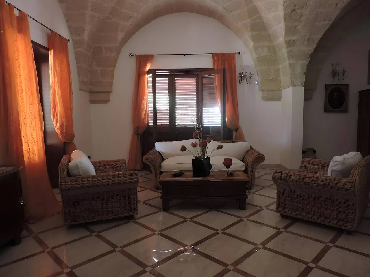 Villa 'Degli Ulivi' con Giardino Privato in Avetrana, Golfo di Taranto