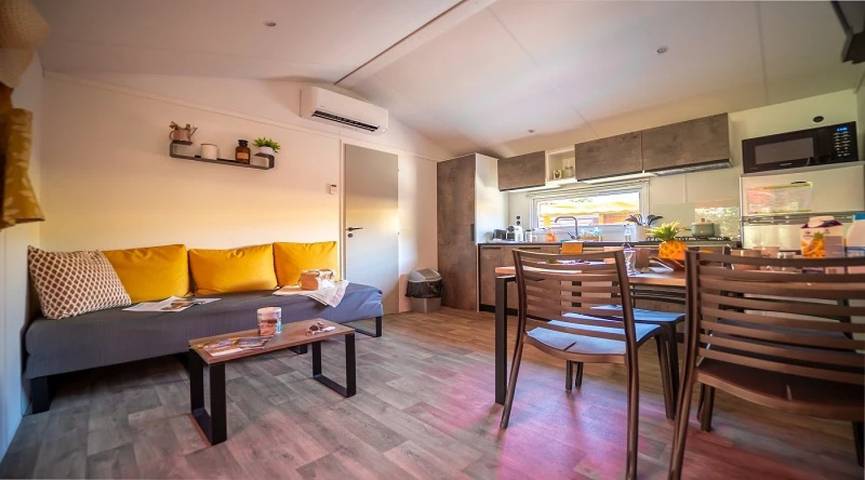 Mobil home pour 4 personnes, avec bassin pour enfant et jacuzzi à Laroque-des-Albères - 4